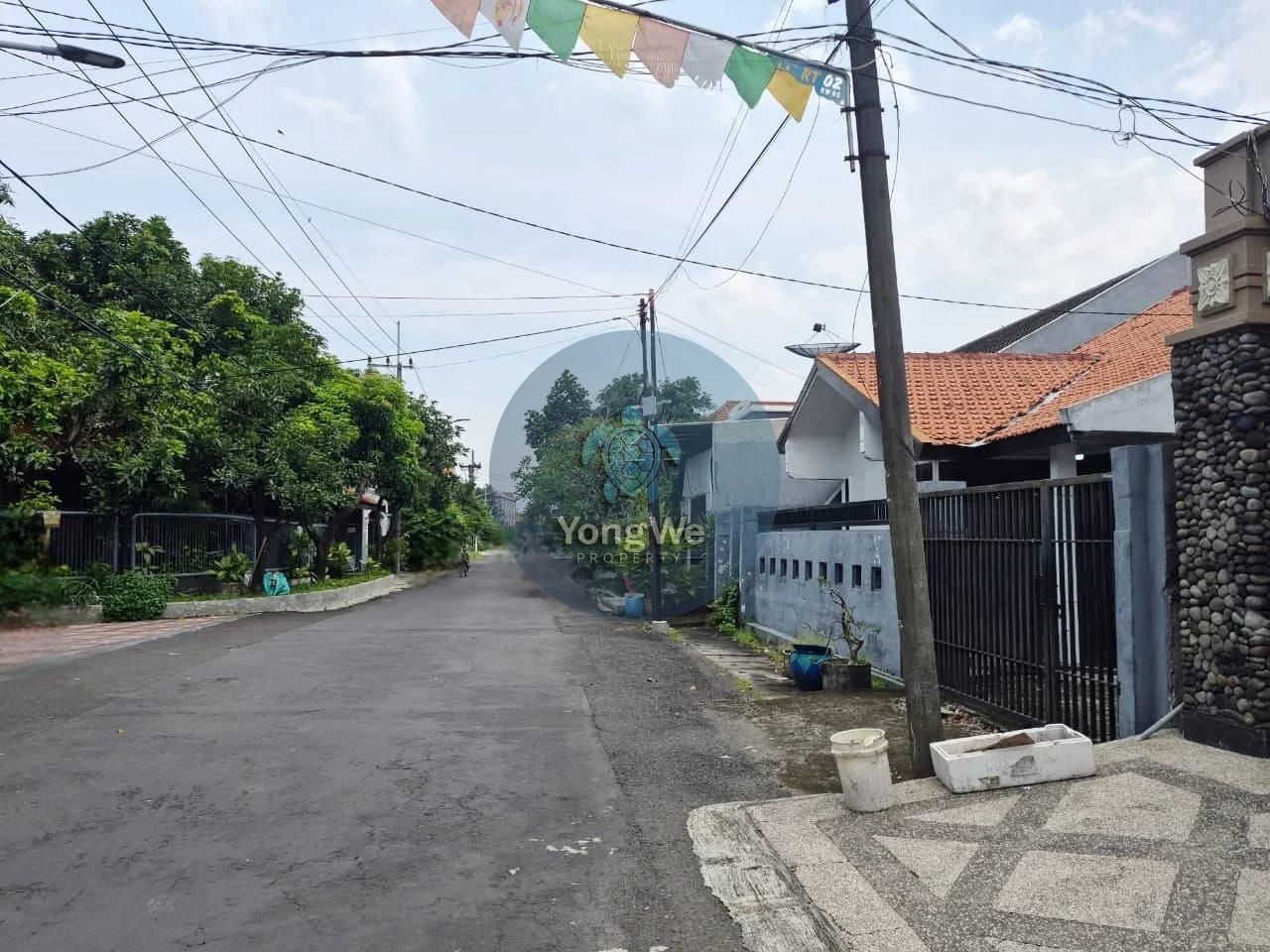 Tampak Dalam